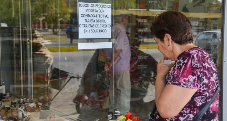 Las ventas minoristas cayeron 12,1% en noviembre y acumulan nueve meses ...